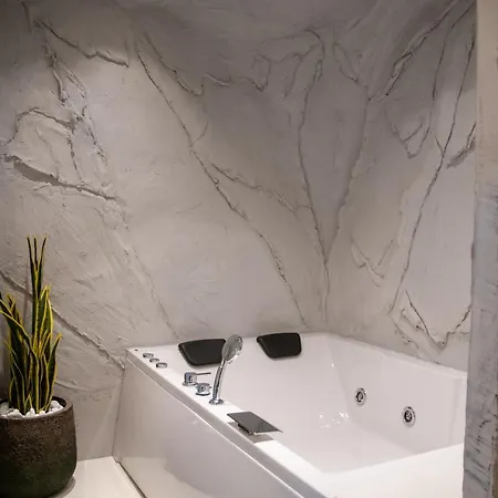 Iosif アパート *